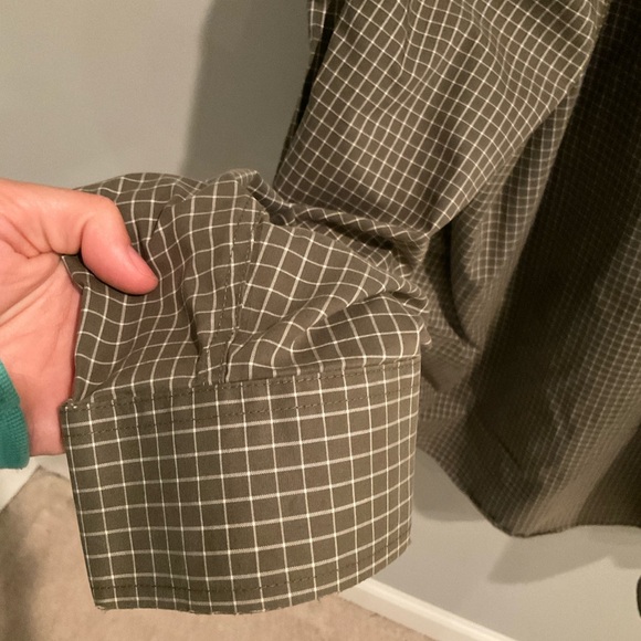 L.L. Bean Olive Green Checked Button Down Shirt Mens Size Large - Picture 4 of 8